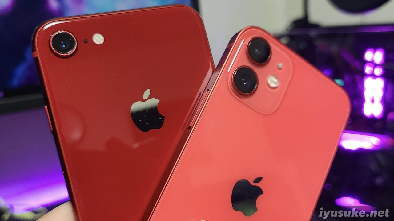iPhone 8とiPhone 12 miniの(PRODUCT)REDを比較