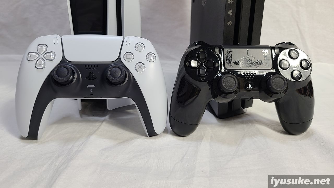PS5とPS4 Pro　コントローラー