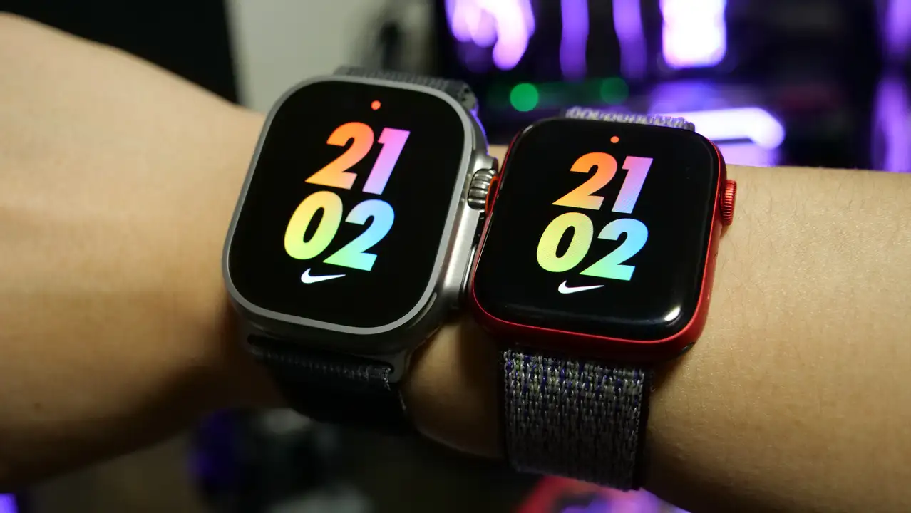 Apple Watch Ultra Apple Watch Series8 比較