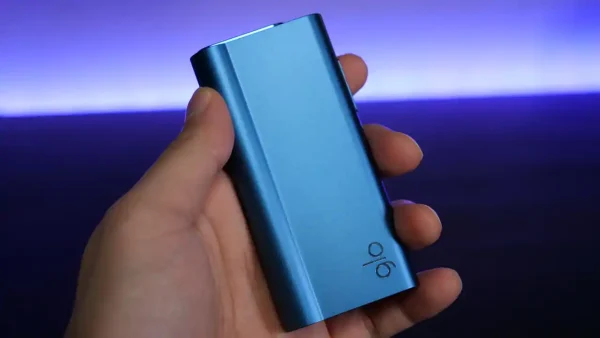 glo hyper airを手に持った状態 比較