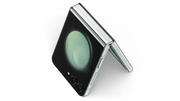 Galaxy Z Flip5 開いた状態