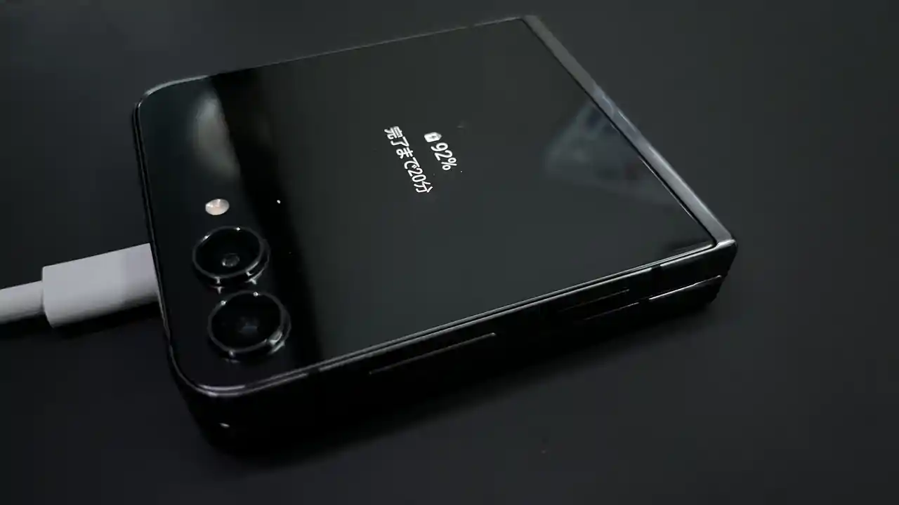 Galaxy Z Flip5  電池持ち レビュー