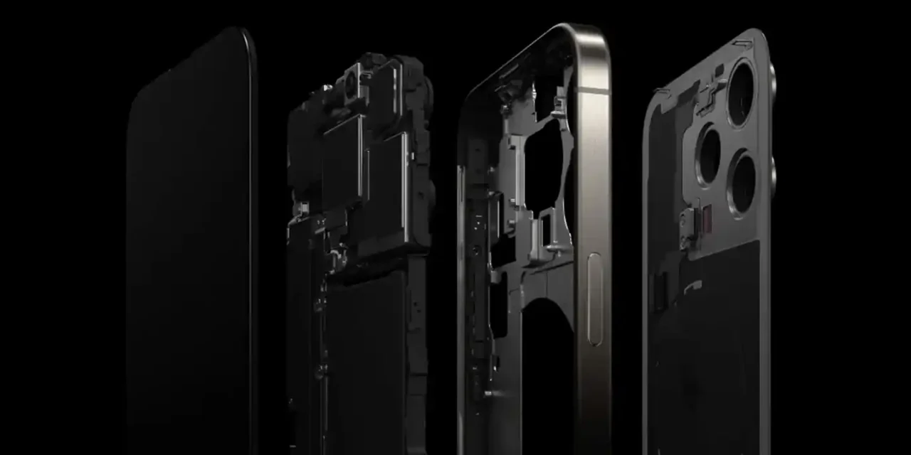iPhone 15 Pro 取り外し可能な背面ガラスパネル