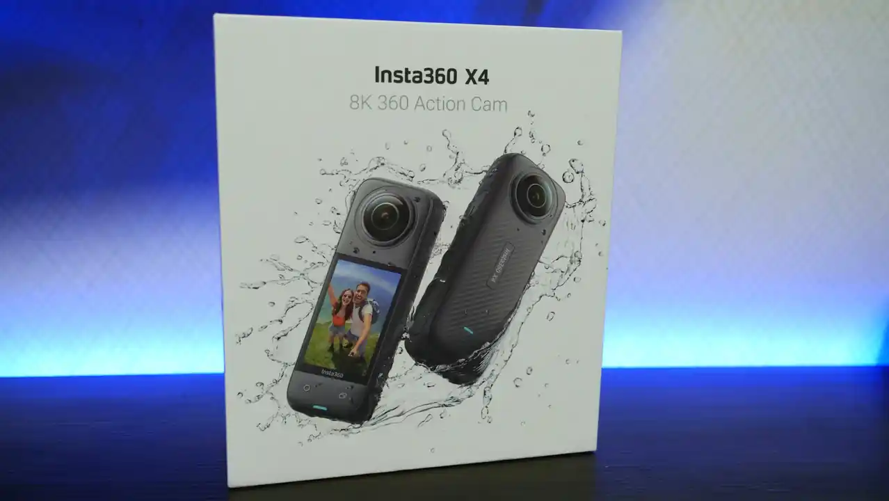 Insta360 X4のパッケージ