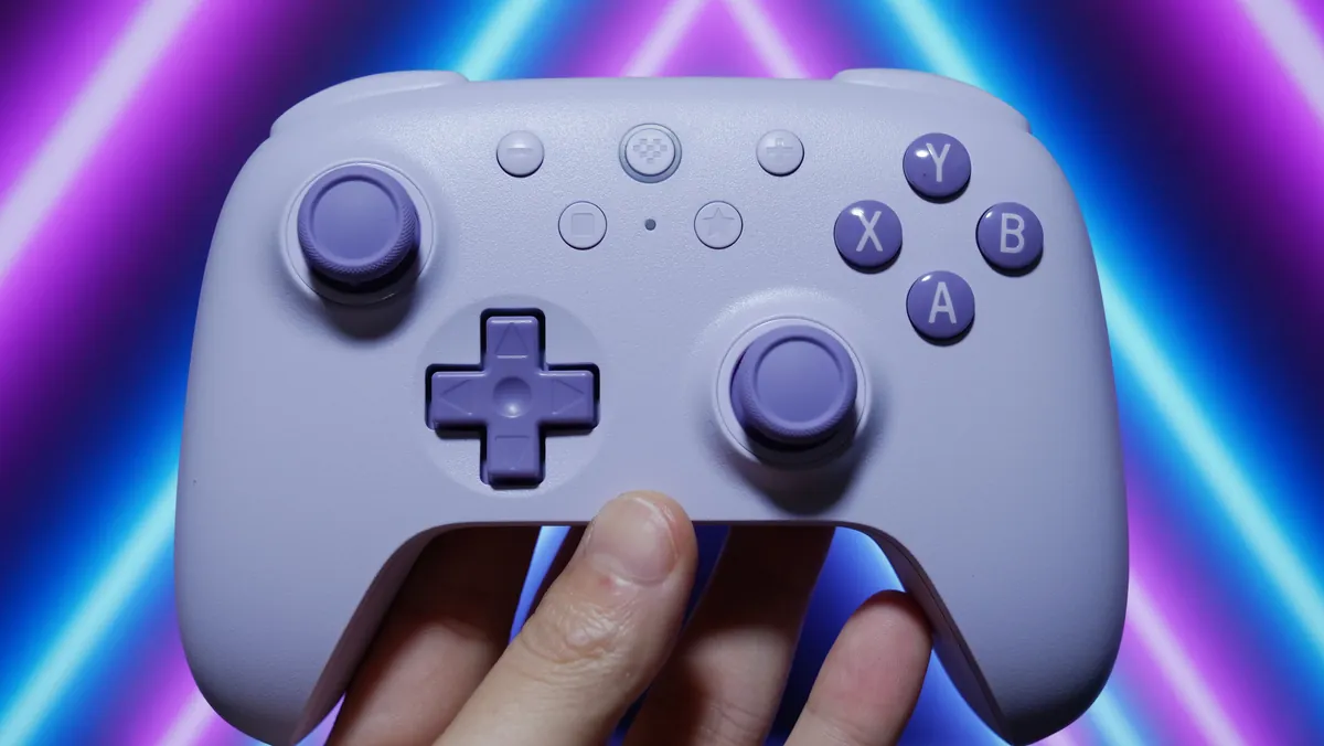 8BitDo Ultimate 2C Wireless Controllerのデザイン