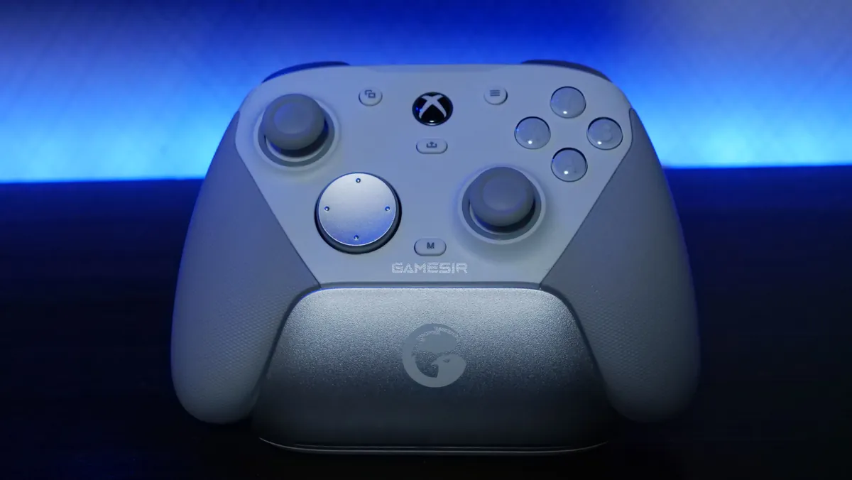 GameSir G7 Pro レビュー 充電ドックに接続している状態