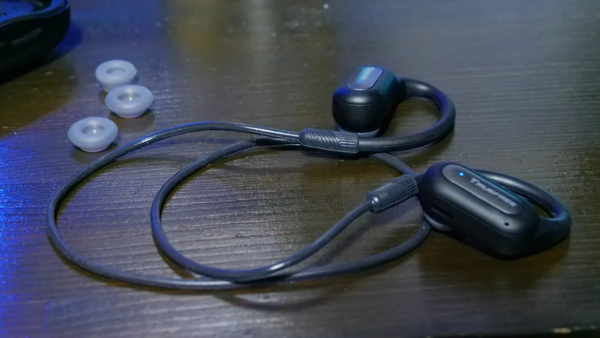 TRUEFREE EarFit DS1 ネックバンド型に切り替えた状態